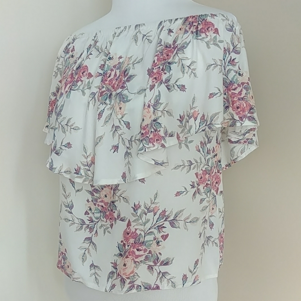 𝅺wayf off the shoulder floral blouse xs